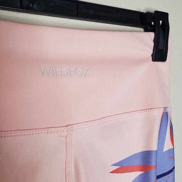 Wildfox Maci Pink Palm Leaf Printed High Rise Crossover V Front 7/8 Leggings - Picture 8 of 10